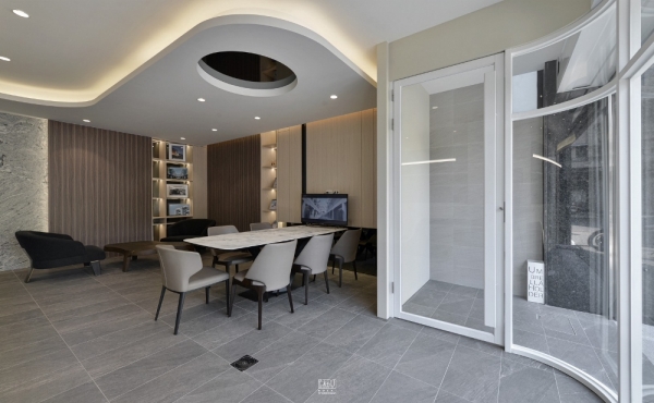 席揚 善化lm接待中心